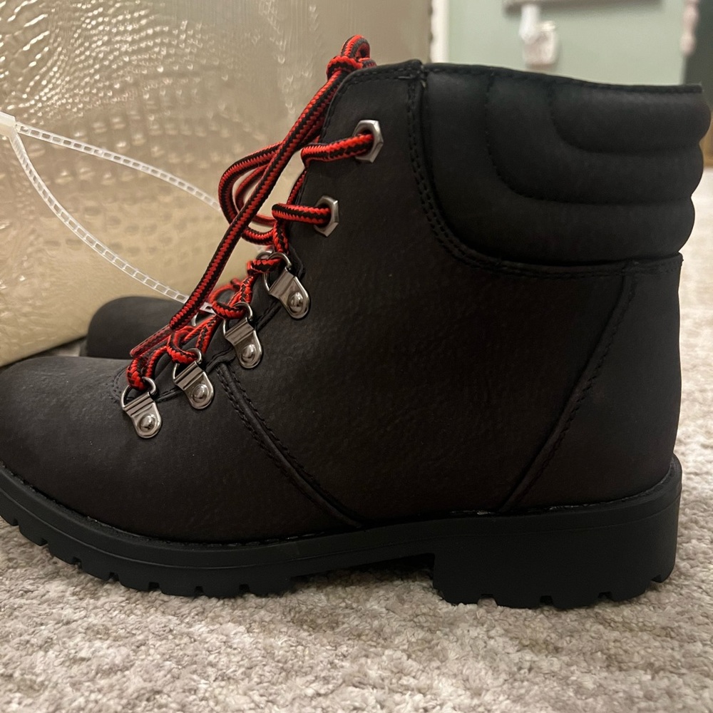 Cliffs by White Mountain Porter Lace Up Boots - Picture 3 of 5